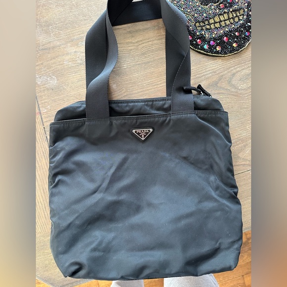 Nylon prada bag - Picture 1 of 3